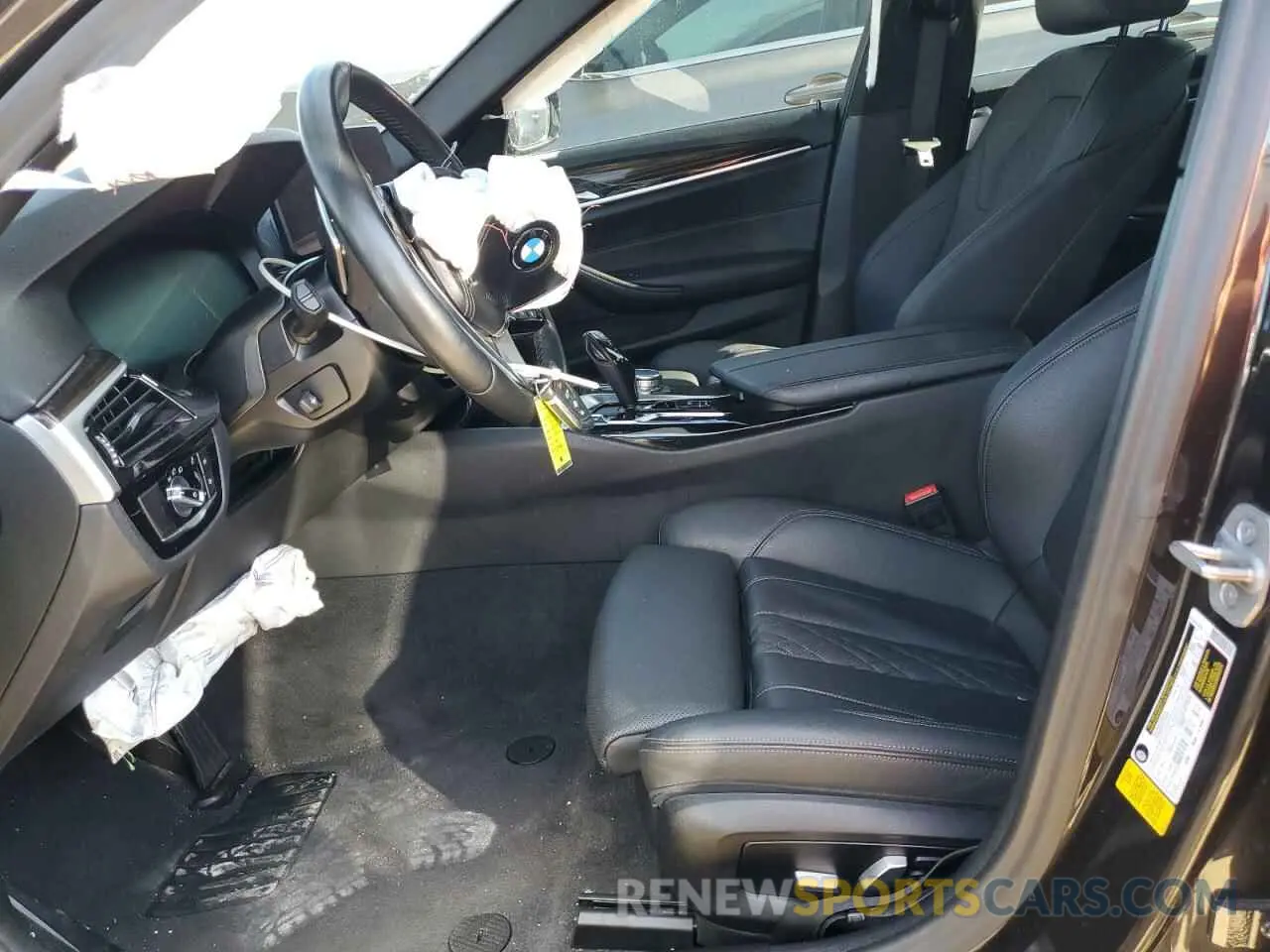 7 fotografías del automóvil dañado WBA53BH0XMWX30592 BMW 5 SERIES 2021