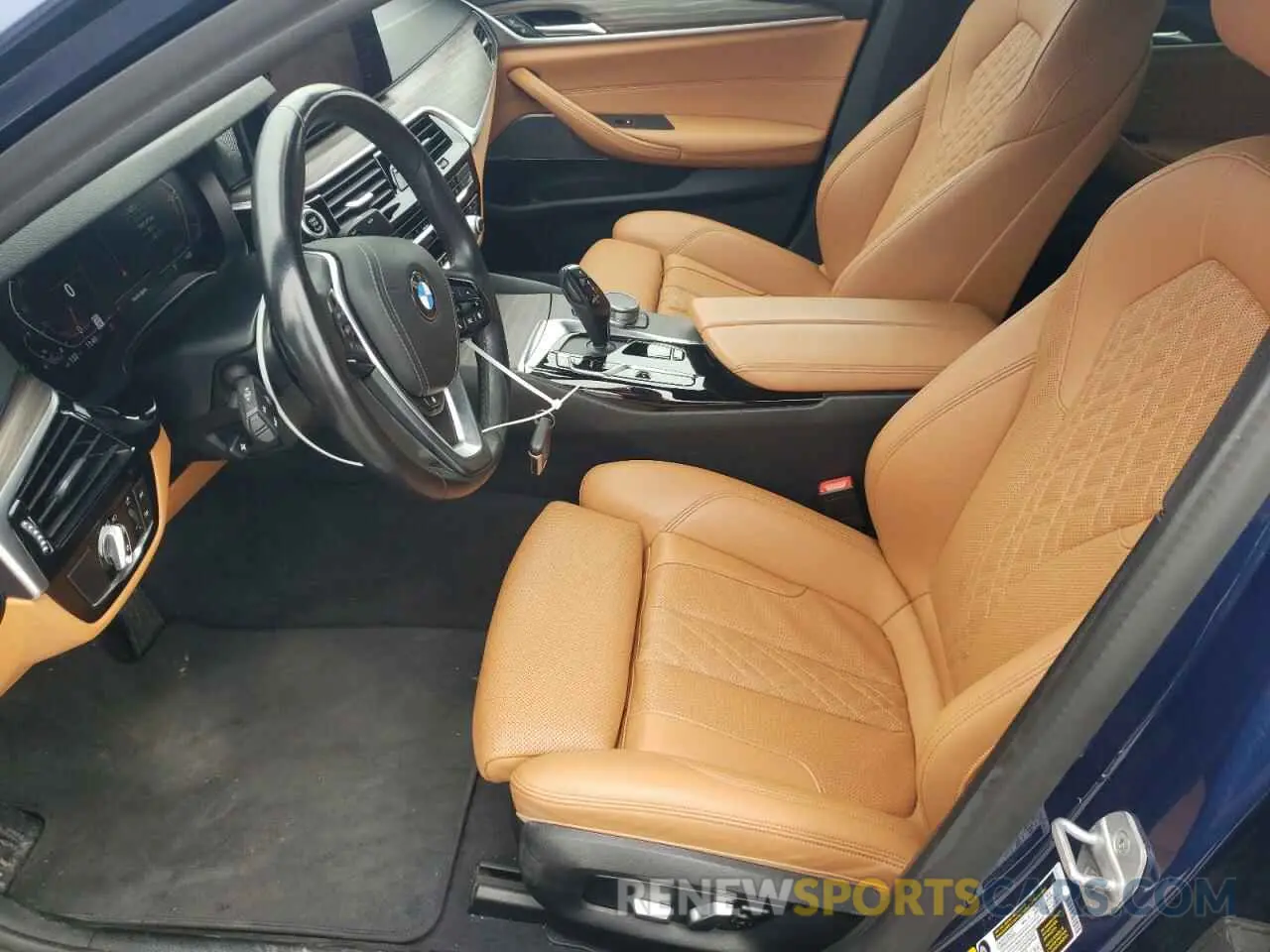 7 fotografías del automóvil dañado WBA53BJ00MCF90745 BMW 5 SERIES 2021