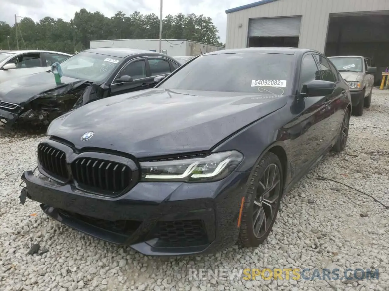 2 fotografías del automóvil dañado WBA53BJ01MCF33308 BMW 5 SERIES 2021