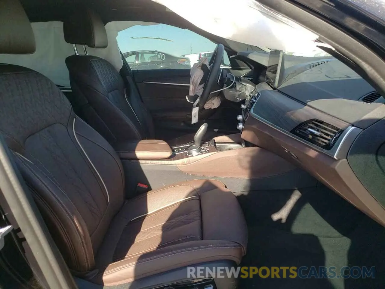 5 fotografías del automóvil dañado WBA53BJ01MCF61142 BMW 5 SERIES 2021