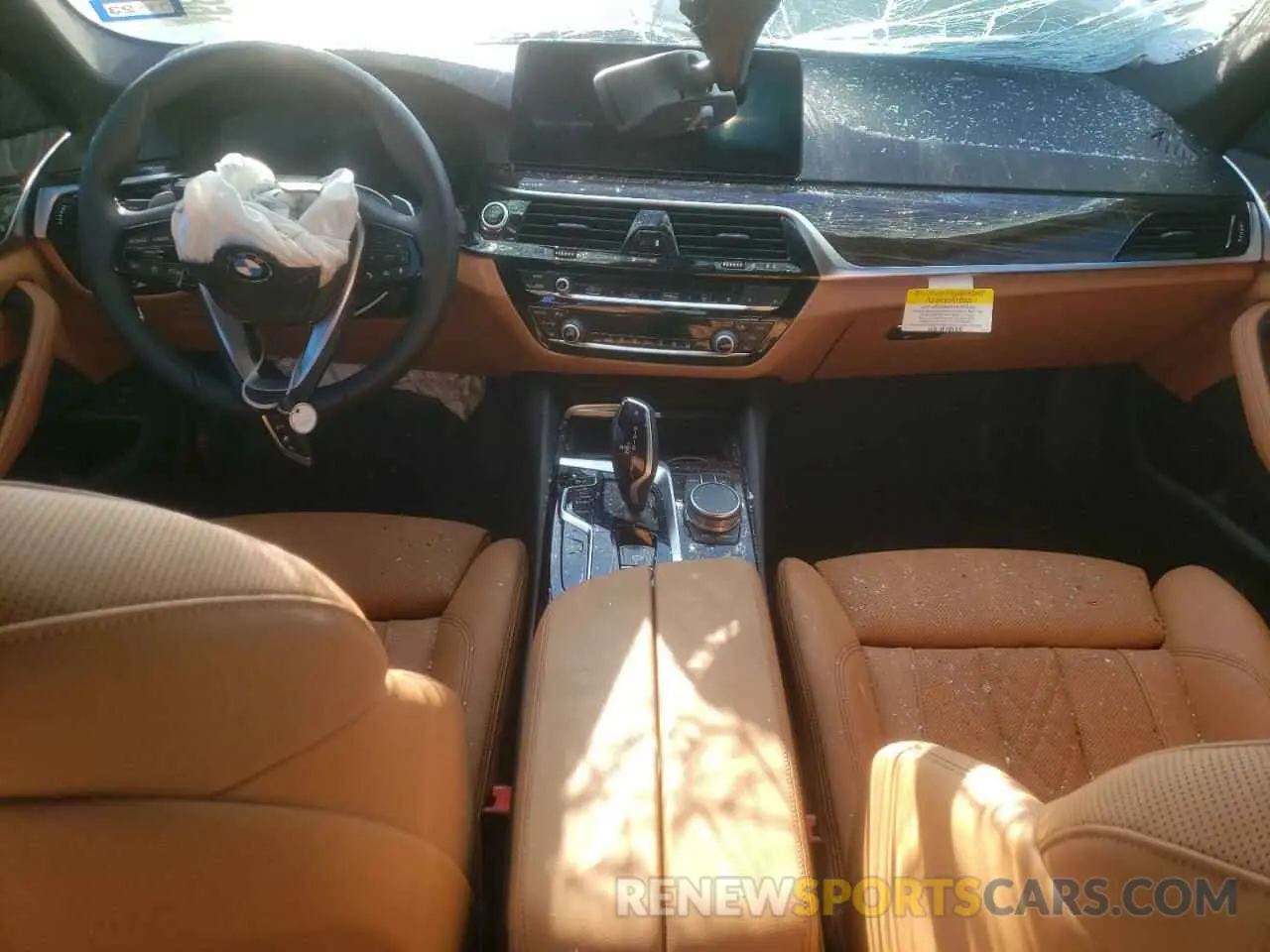 8 fotografías del automóvil dañado WBA53BJ01MWX02769 BMW 5 SERIES 2021