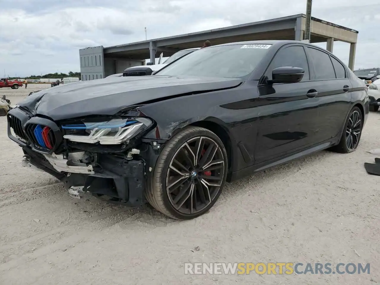 1 fotografías del automóvil dañado WBA53BJ02MCG07383 BMW 5 SERIES 2021