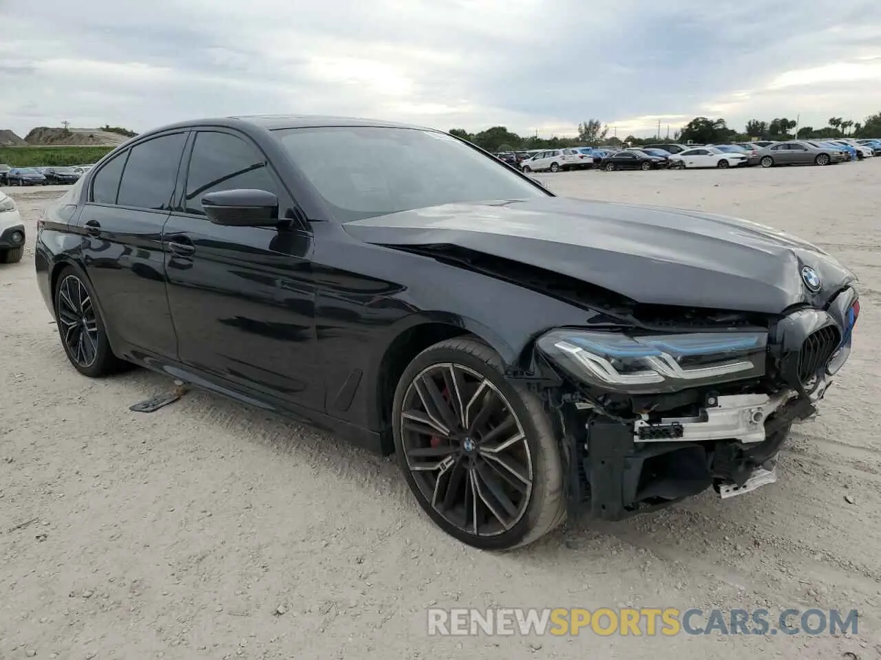 4 fotografías del automóvil dañado WBA53BJ02MCG07383 BMW 5 SERIES 2021