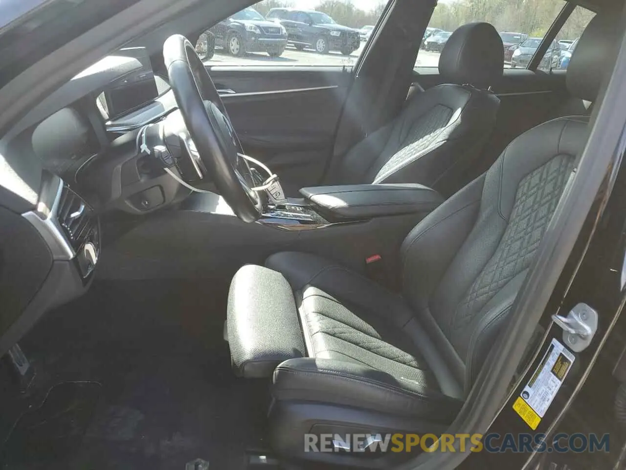 7 fotografías del automóvil dañado WBA53BJ03MCF79416 BMW 5 SERIES 2021