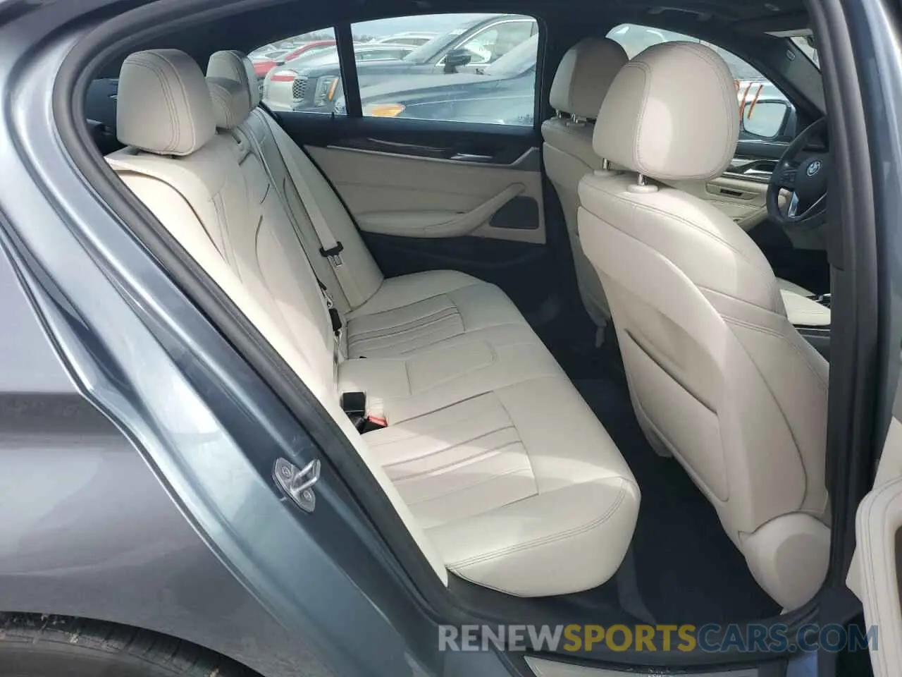 6 fotografías del automóvil dañado WBA53BJ03MWW89877 BMW 5 SERIES 2021