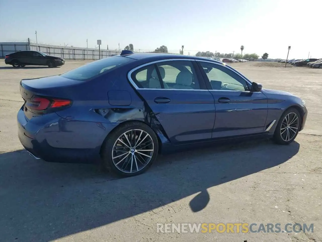 3 fotografías del automóvil dañado WBA53BJ05MWX16285 BMW 5 SERIES 2021