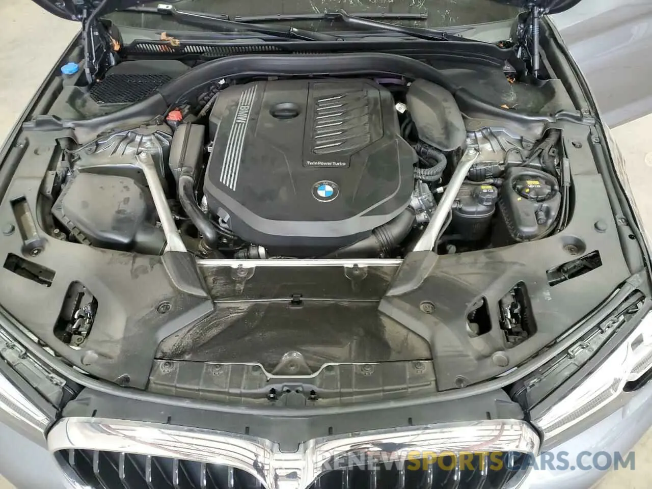 11 fotografías del automóvil dañado WBA73BJ00MCF27699 BMW 5 SERIES 2021