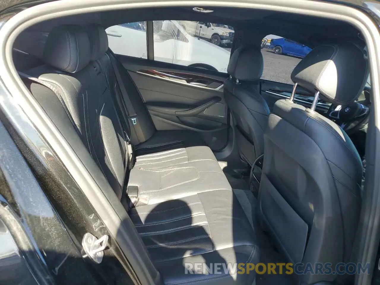 10 fotografías del automóvil dañado WBA73BJ03MWW89855 BMW 5 SERIES 2021