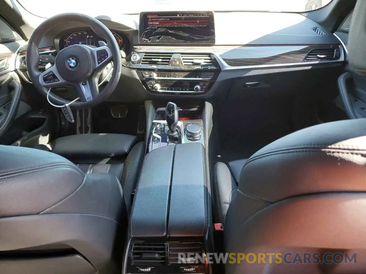 8 fotografías del automóvil dañado WBA73BJ03MWW89855 BMW 5 SERIES 2021