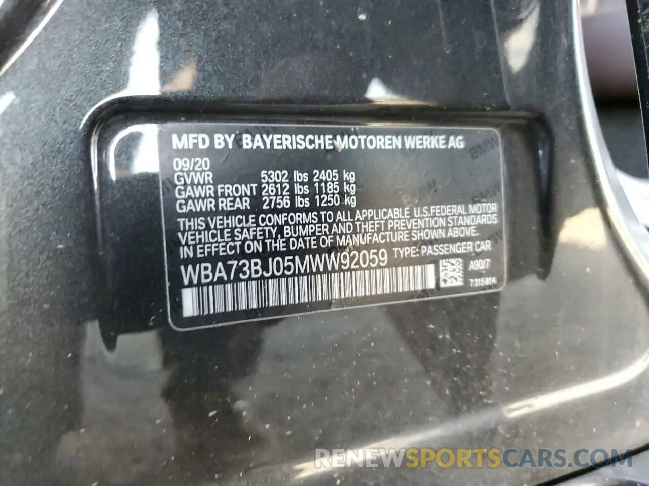 12 fotografías del automóvil dañado WBA73BJ05MWW92059 BMW 5 SERIES 2021