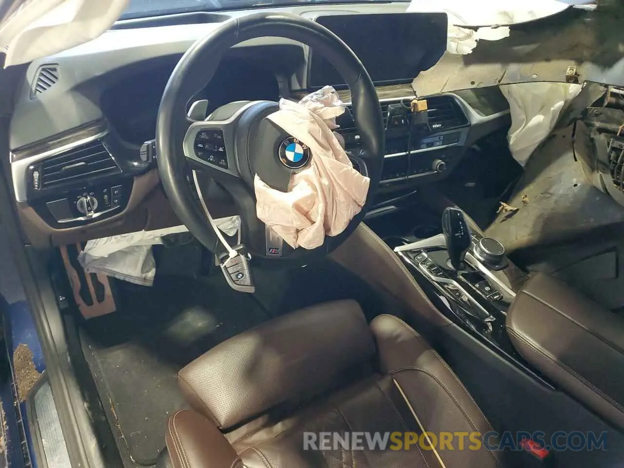 8 fotografías del automóvil dañado WBA73BJ08MWW92458 BMW 5 SERIES 2021