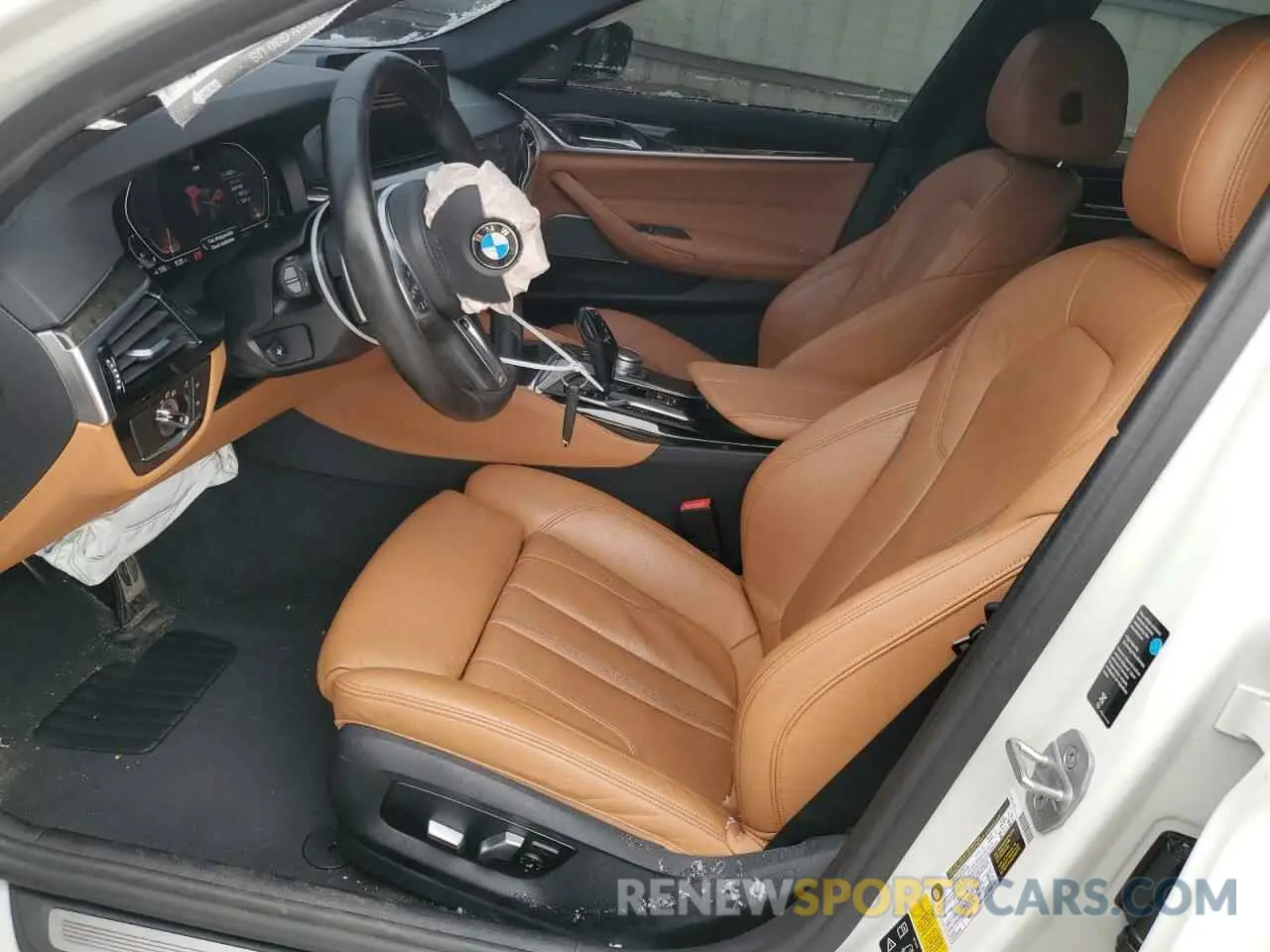 7 fotografías del automóvil dañado WBA73BJ08MWX37611 BMW 5 SERIES 2021