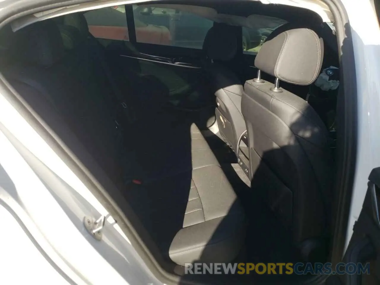 6 fotografías del automóvil dañado WBA73BJ0XMWW94020 BMW 5 SERIES 2021