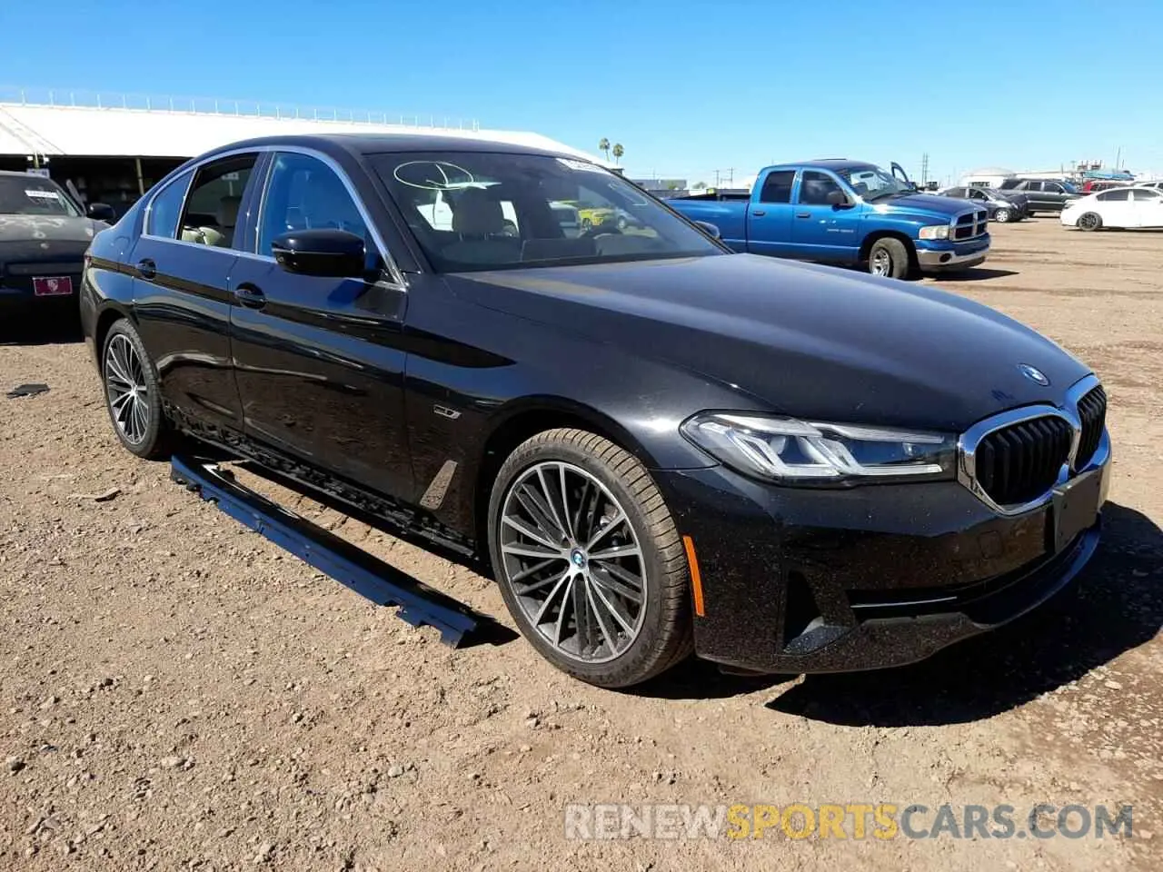 4 fotografías del automóvil dañado WBA13AG00NCK54530 BMW 5 SERIES 2022