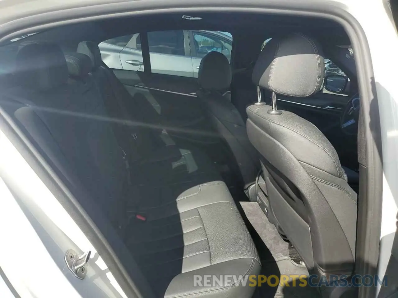 10 fotografías del automóvil dañado WBA13AG03NCK29539 BMW 5 SERIES 2022