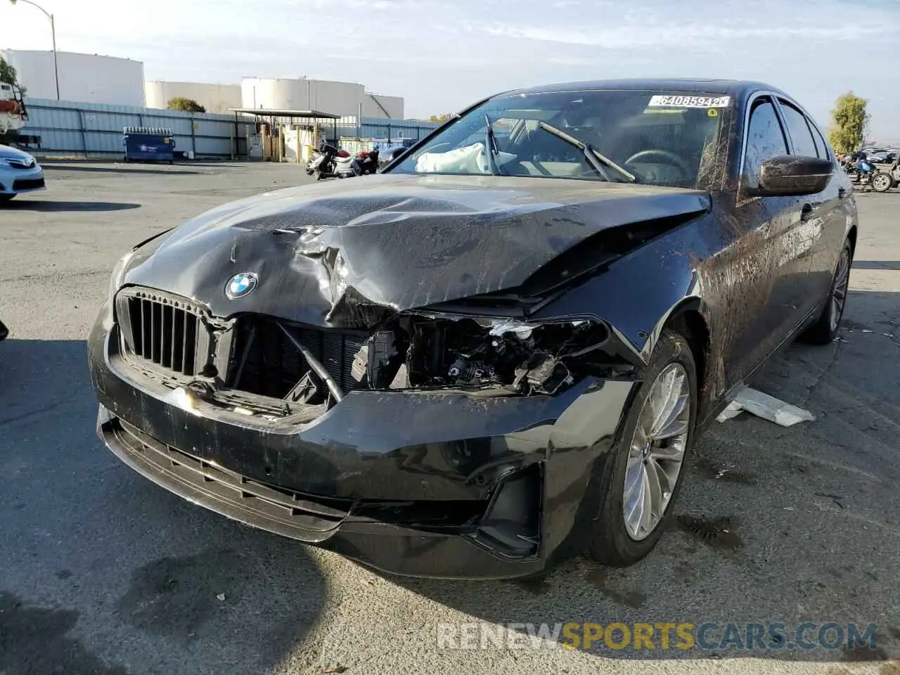 2 fotografías del automóvil dañado WBA13BJ00NCJ18476 BMW 5 SERIES 2022