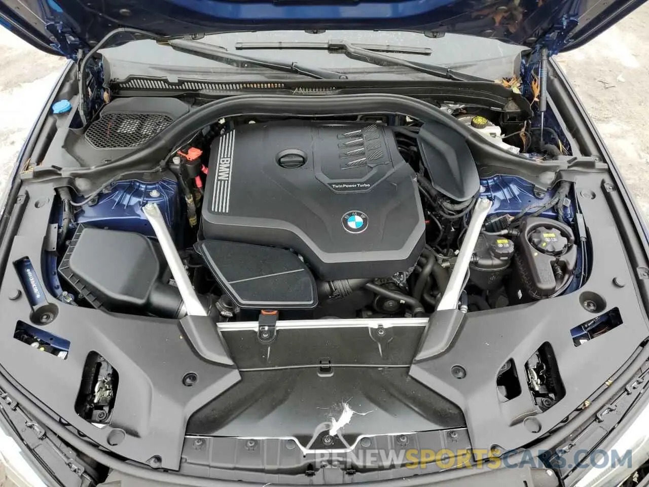 11 fotografías del automóvil dañado WBA13BJ04NCJ08677 BMW 5 SERIES 2022