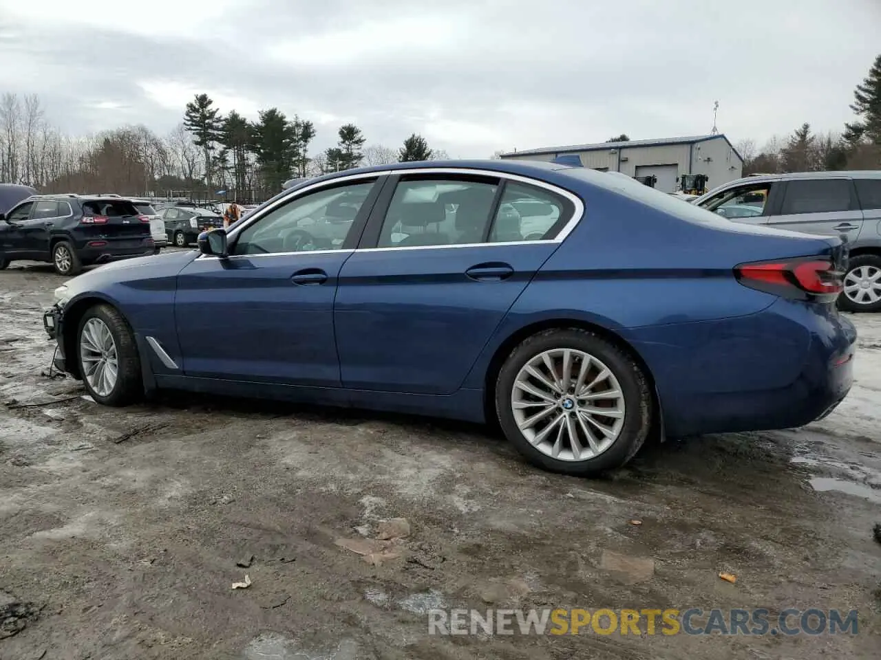 2 fotografías del automóvil dañado WBA13BJ04NCJ08677 BMW 5 SERIES 2022
