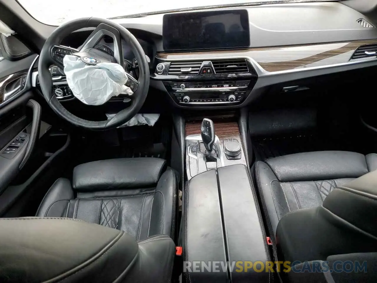 8 fotografías del automóvil dañado WBA13BJ04NCJ08677 BMW 5 SERIES 2022