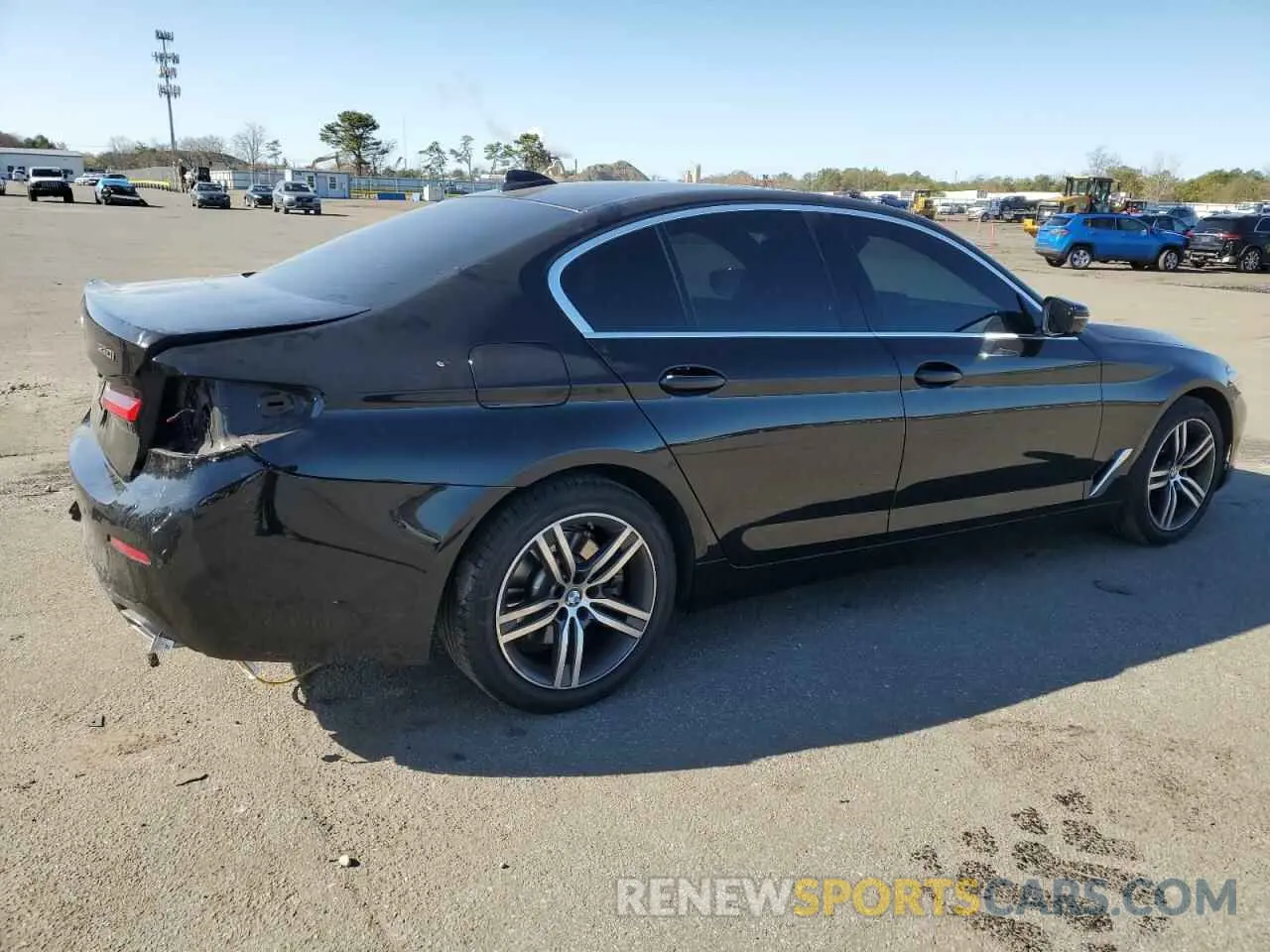 3 fotografías del automóvil dañado WBA13BJ04NWX65199 BMW 5 SERIES 2022