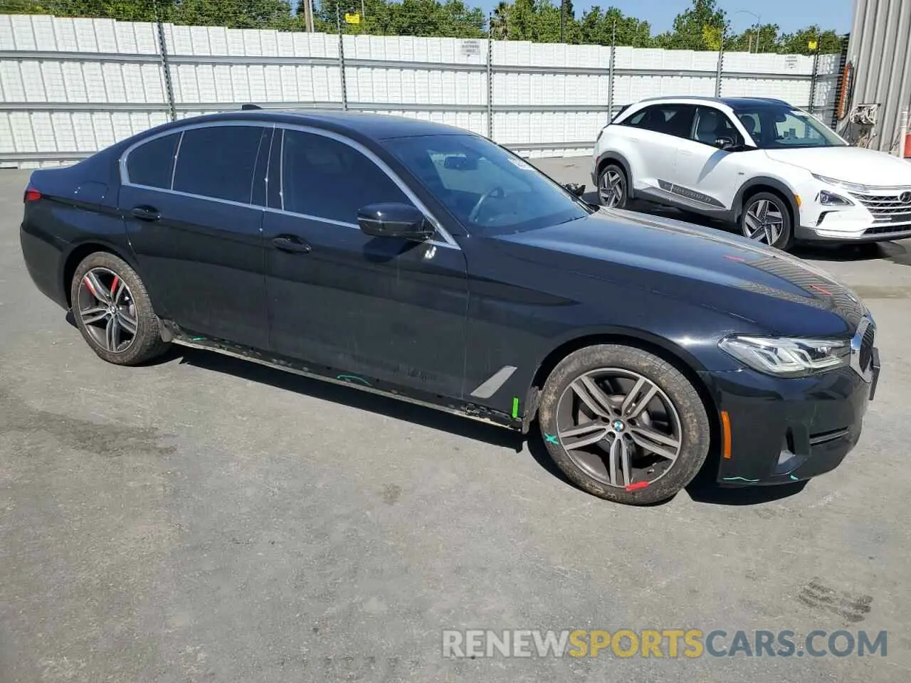 4 fotografías del automóvil dañado WBA13BJ09NCL02671 BMW 5 SERIES 2022