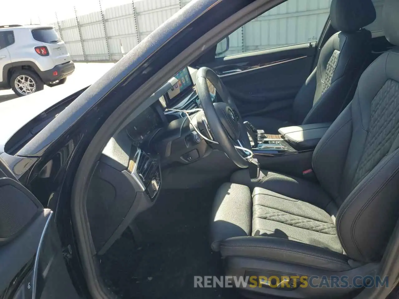 7 fotografías del automóvil dañado WBA13BJ09NCL02671 BMW 5 SERIES 2022