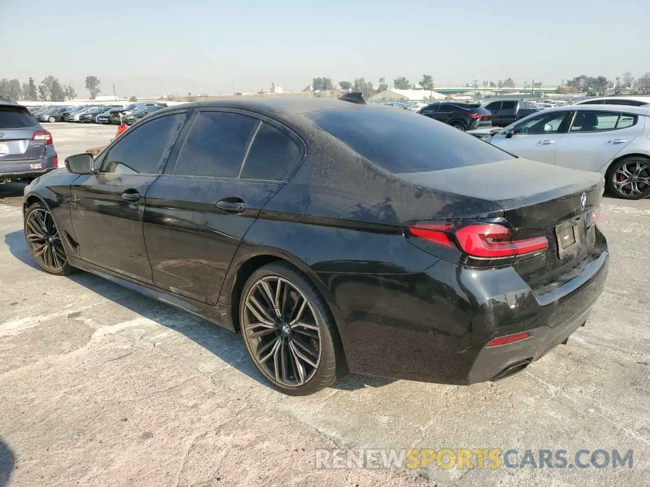 2 fotografías del automóvil dañado WBA53BH03NCK28655 BMW 5 SERIES 2022