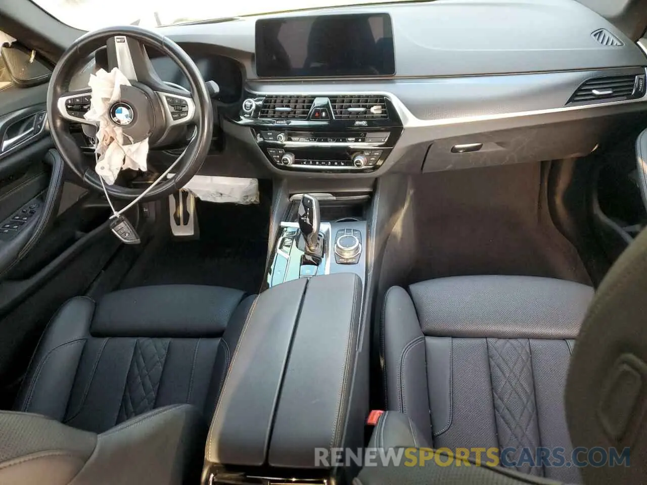 8 fotografías del automóvil dañado WBA53BH03NCK28655 BMW 5 SERIES 2022