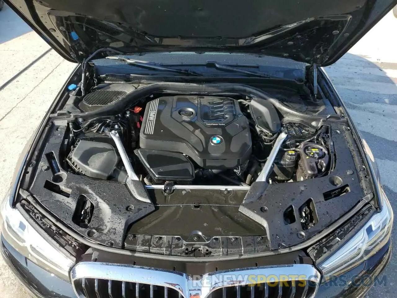 11 fotografías del automóvil dañado WBA53BH04NWX52685 BMW 5 SERIES 2022