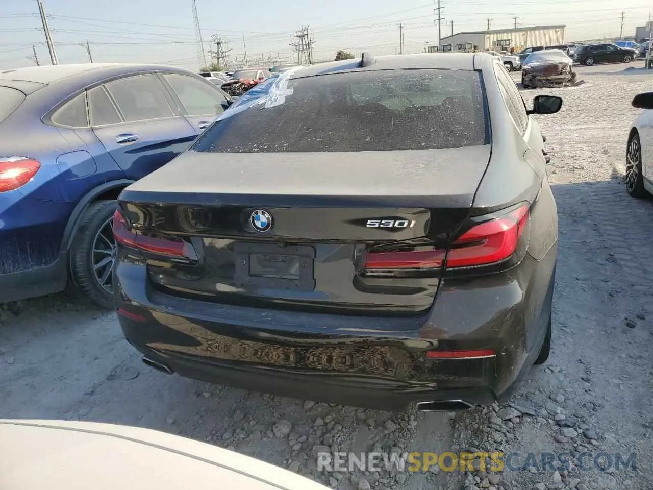 6 fotografías del automóvil dañado WBA53BH04NWX52685 BMW 5 SERIES 2022
