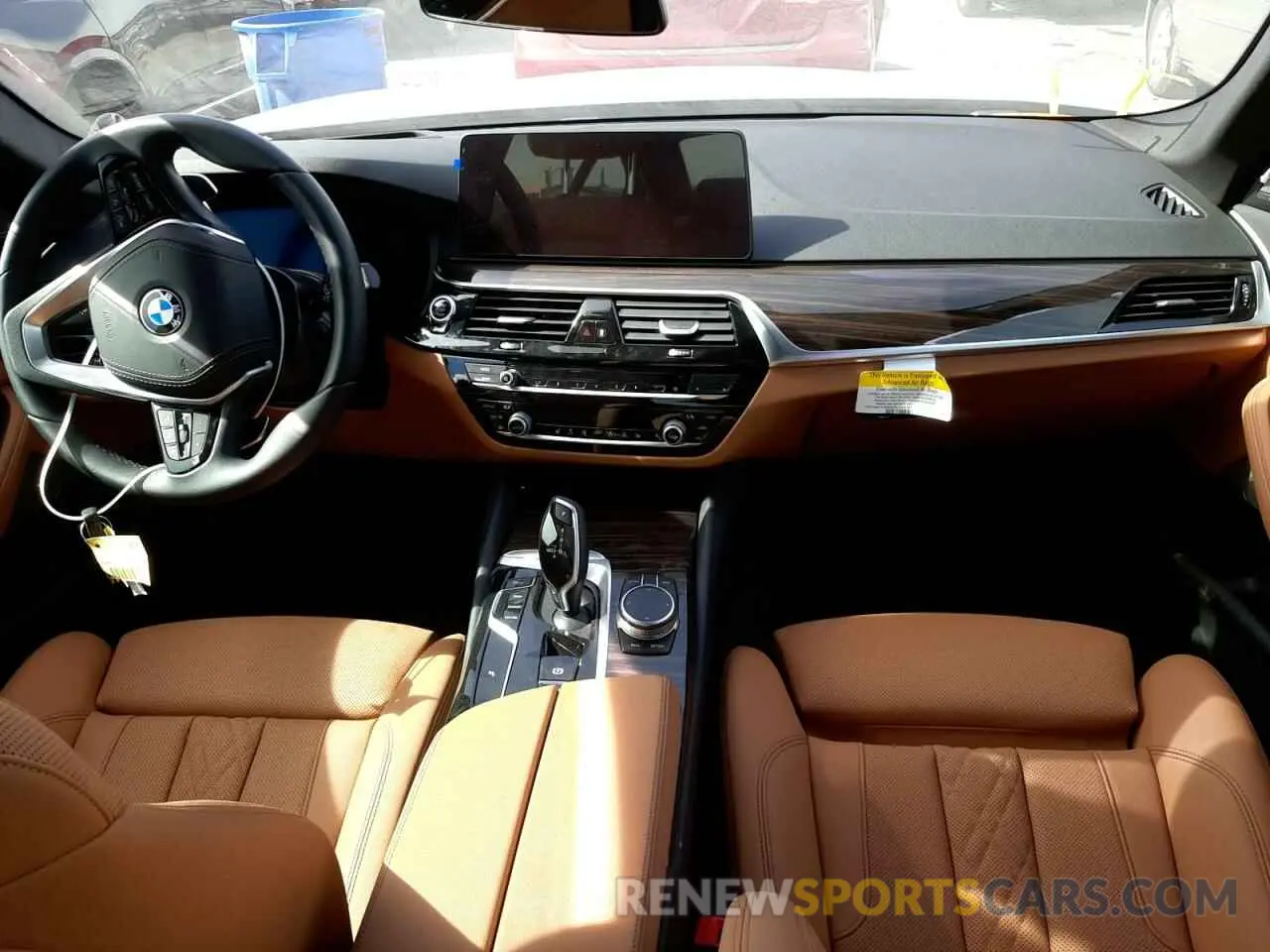 9 fotografías del automóvil dañado WBA53BH05NWX53120 BMW 5 SERIES 2022
