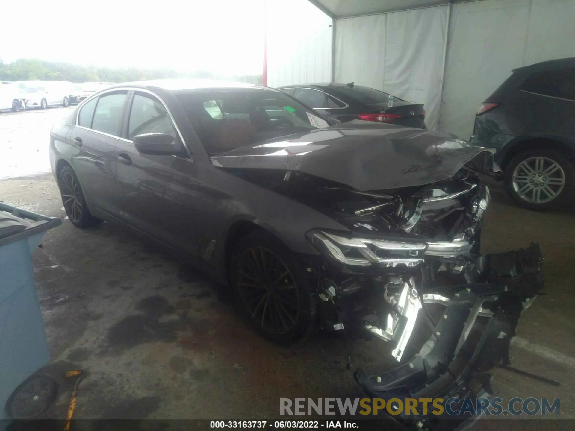 1 fotografías del automóvil dañado WBA53BH08NCJ29734 BMW 5 SERIES 2022