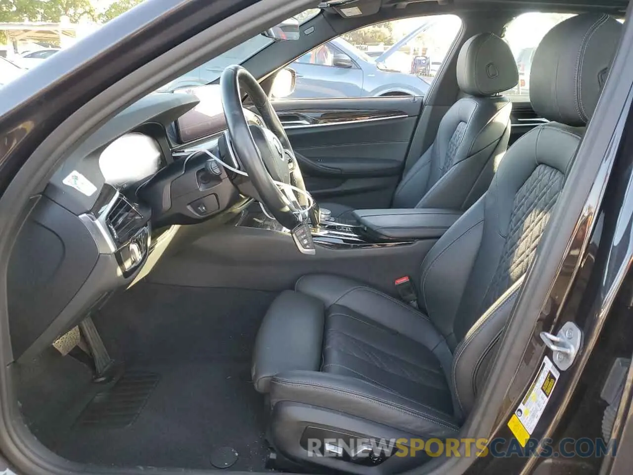 7 fotografías del automóvil dañado WBA53BH0XNWX38371 BMW 5 SERIES 2022