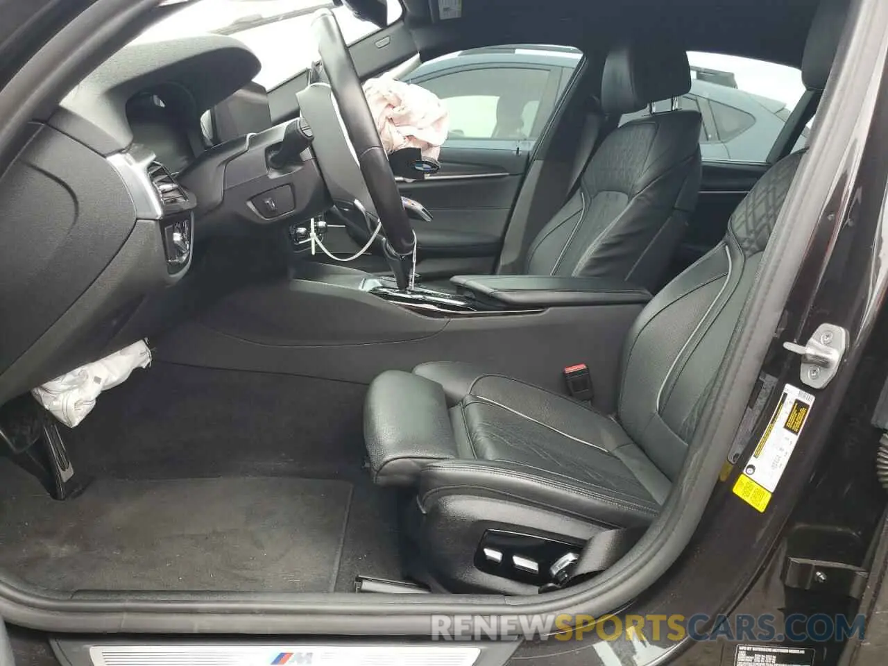 7 fotografías del automóvil dañado WBA53BJ01NWX52749 BMW 5 SERIES 2022