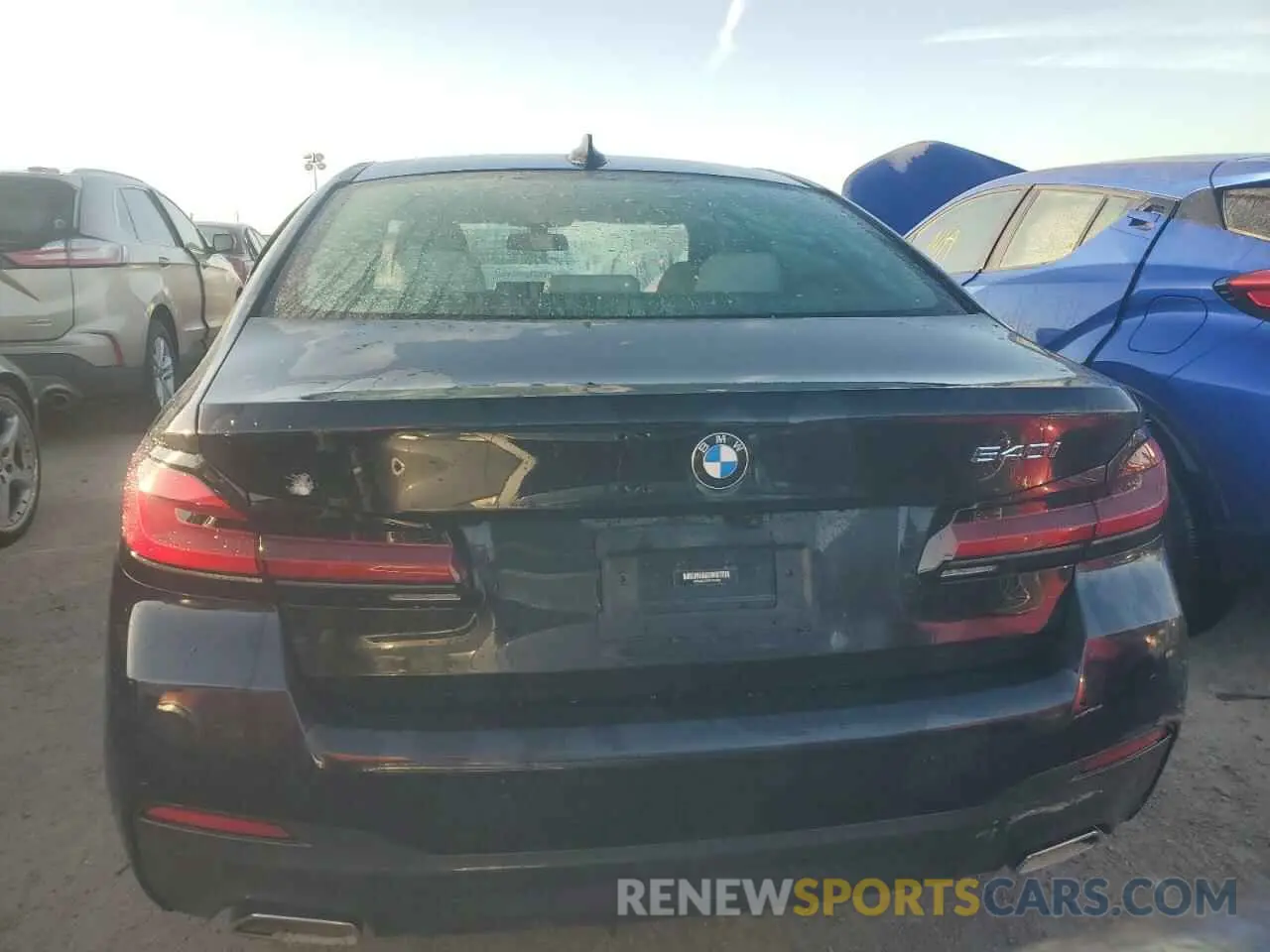 6 fotografías del automóvil dañado WBA53BJ04NCJ54334 BMW 5 SERIES 2022
