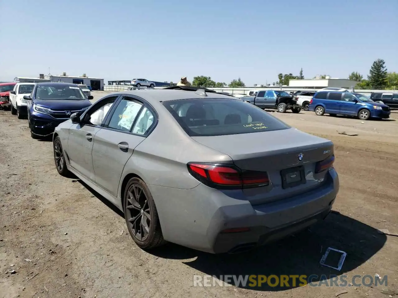 3 fotografías del automóvil dañado WBA53BJ06NWX46946 BMW 5 SERIES 2022