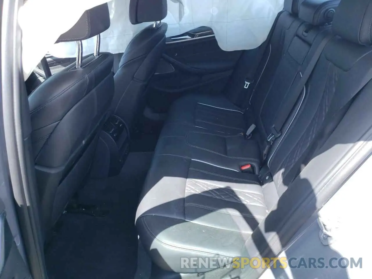6 fotografías del automóvil dañado WBA53BJ06NWX46946 BMW 5 SERIES 2022