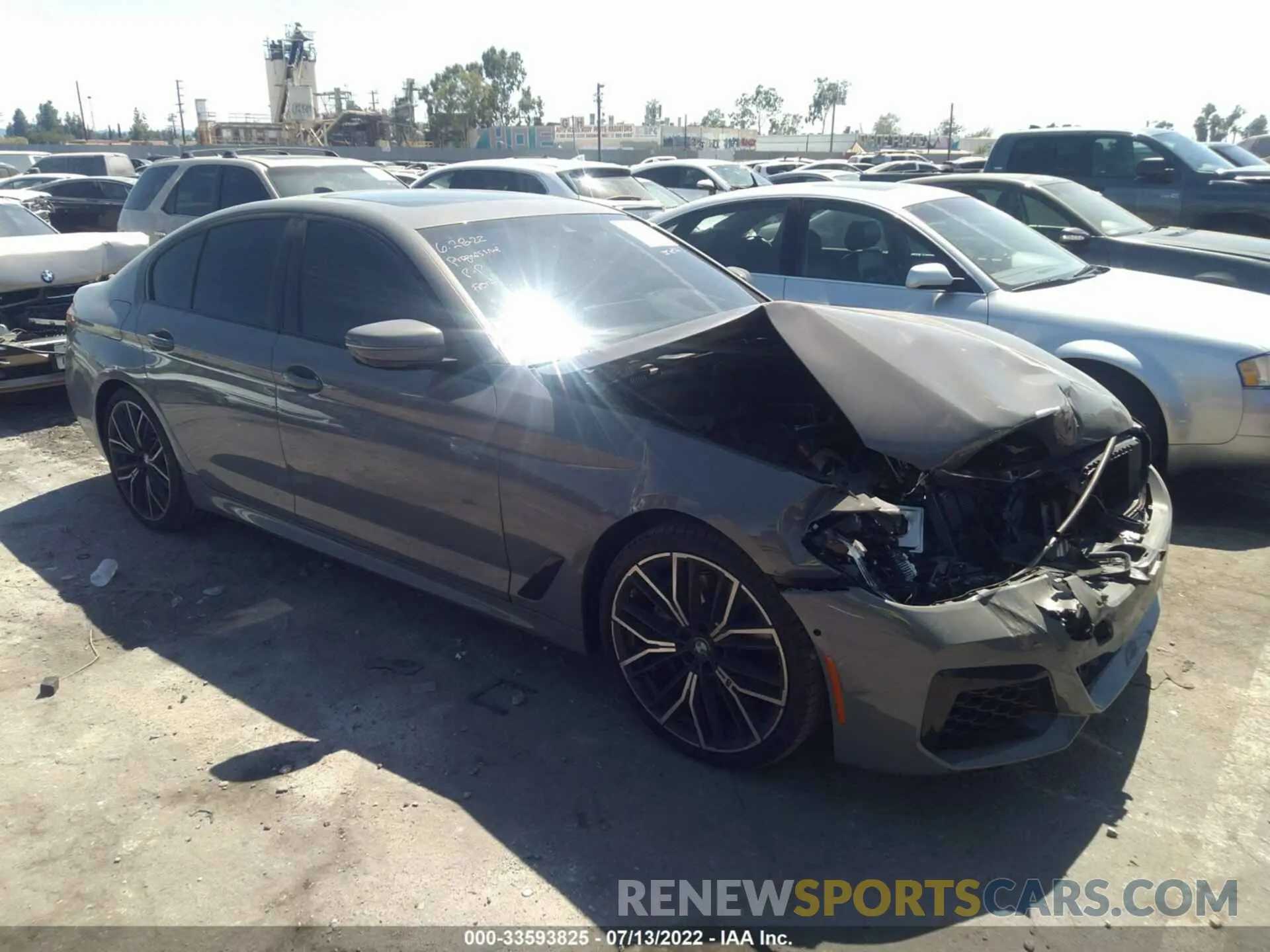 1 fotografías del automóvil dañado WBA53BJ09NCJ58895 BMW 5 SERIES 2022