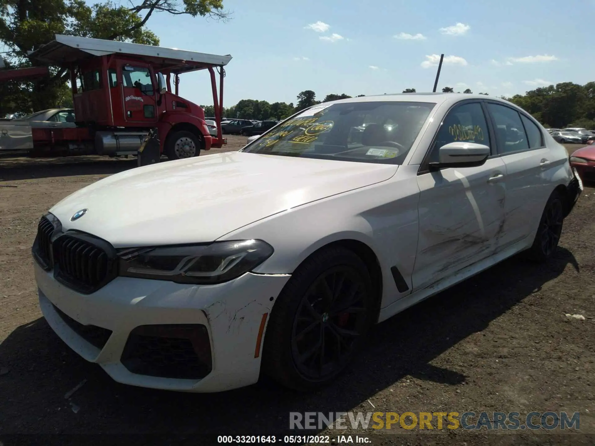 6 fotografías del automóvil dañado WBA73BJ02NWX55667 BMW 5 SERIES 2022