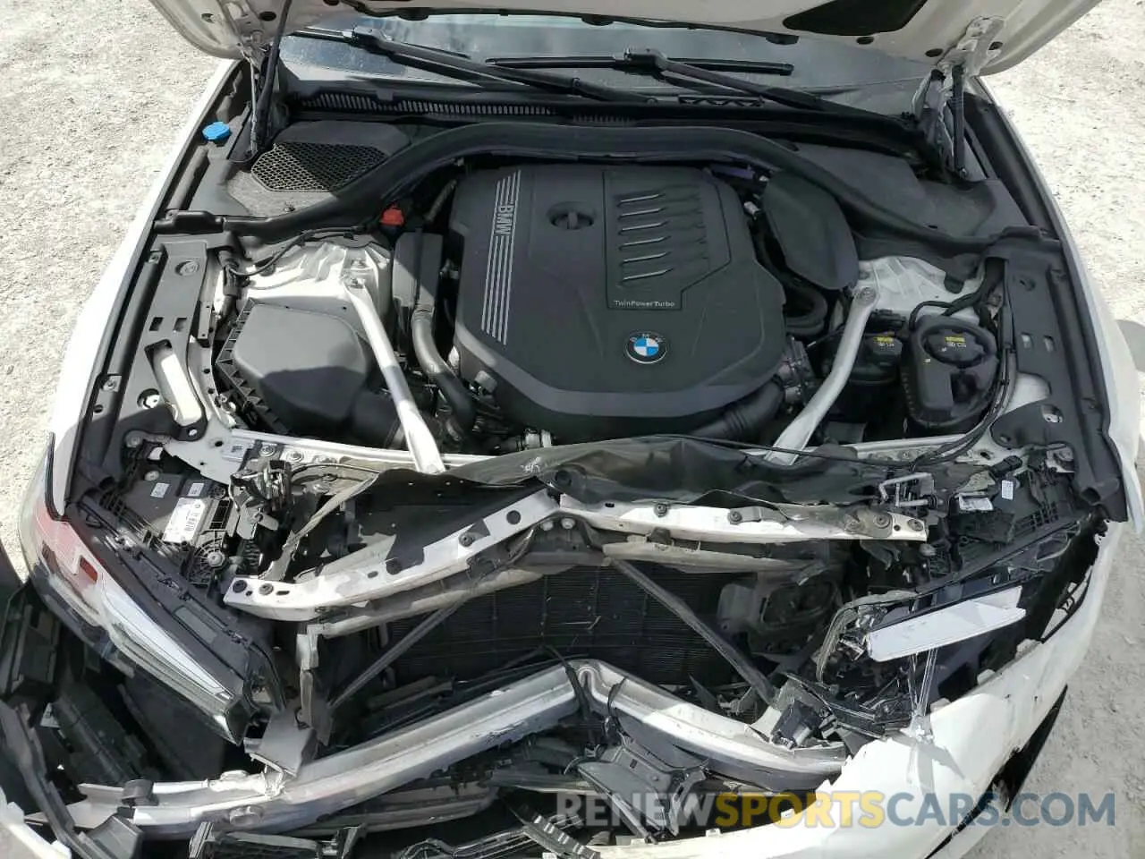 11 fotografías del automóvil dañado WBA73BJ06NCJ37236 BMW 5 SERIES 2022