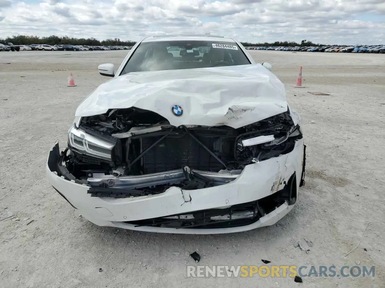 5 fotografías del automóvil dañado WBA73BJ06NCJ37236 BMW 5 SERIES 2022