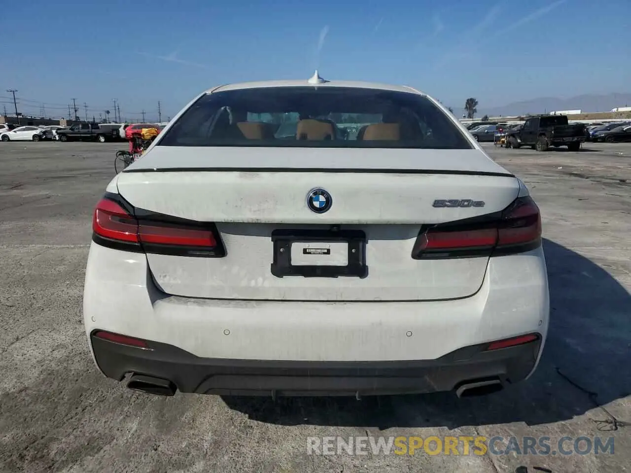 6 fotografías del automóvil dañado WBA13AG02PCL73814 BMW 5 SERIES 2023
