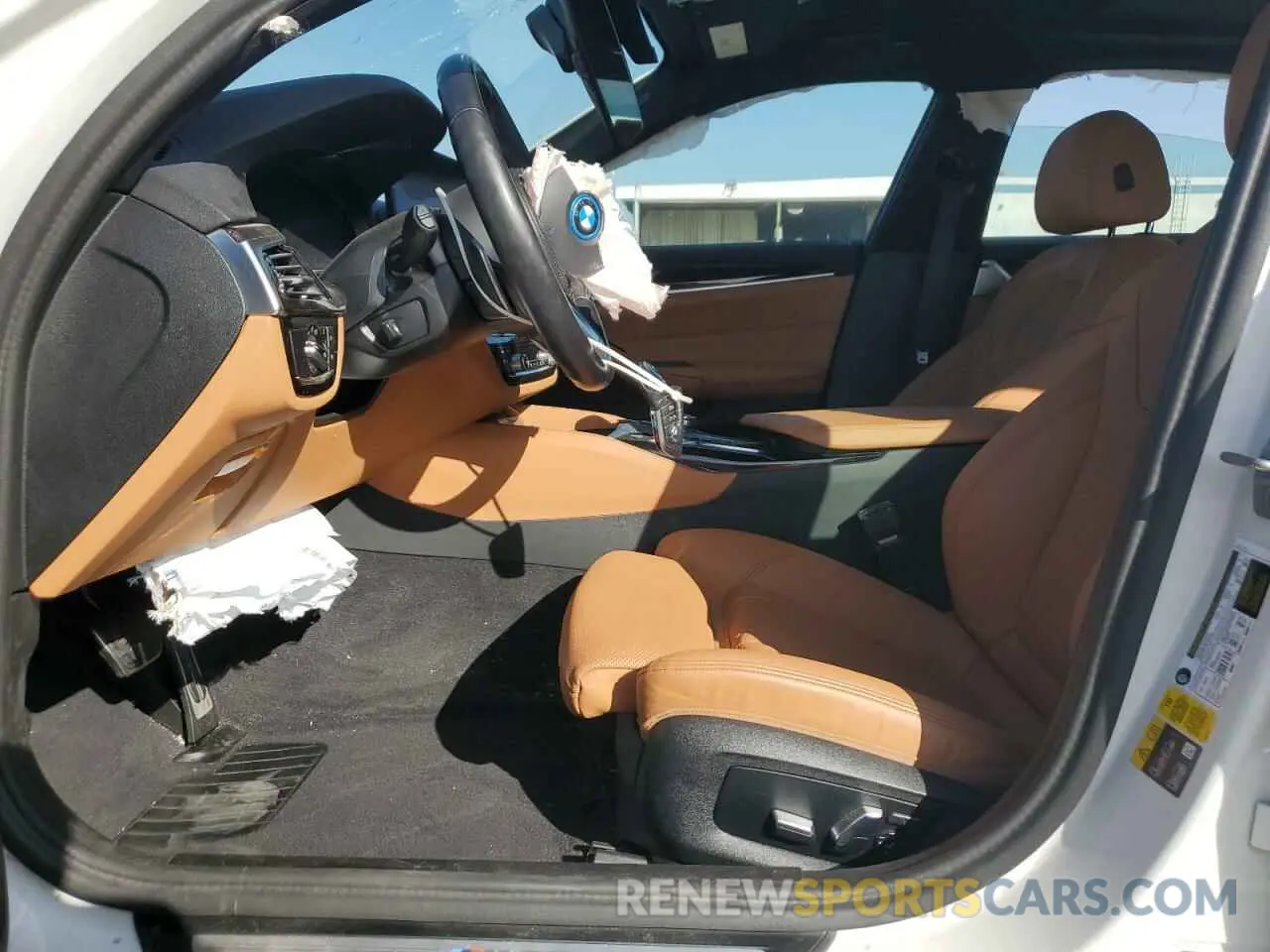 7 fotografías del automóvil dañado WBA13AG02PCL73814 BMW 5 SERIES 2023