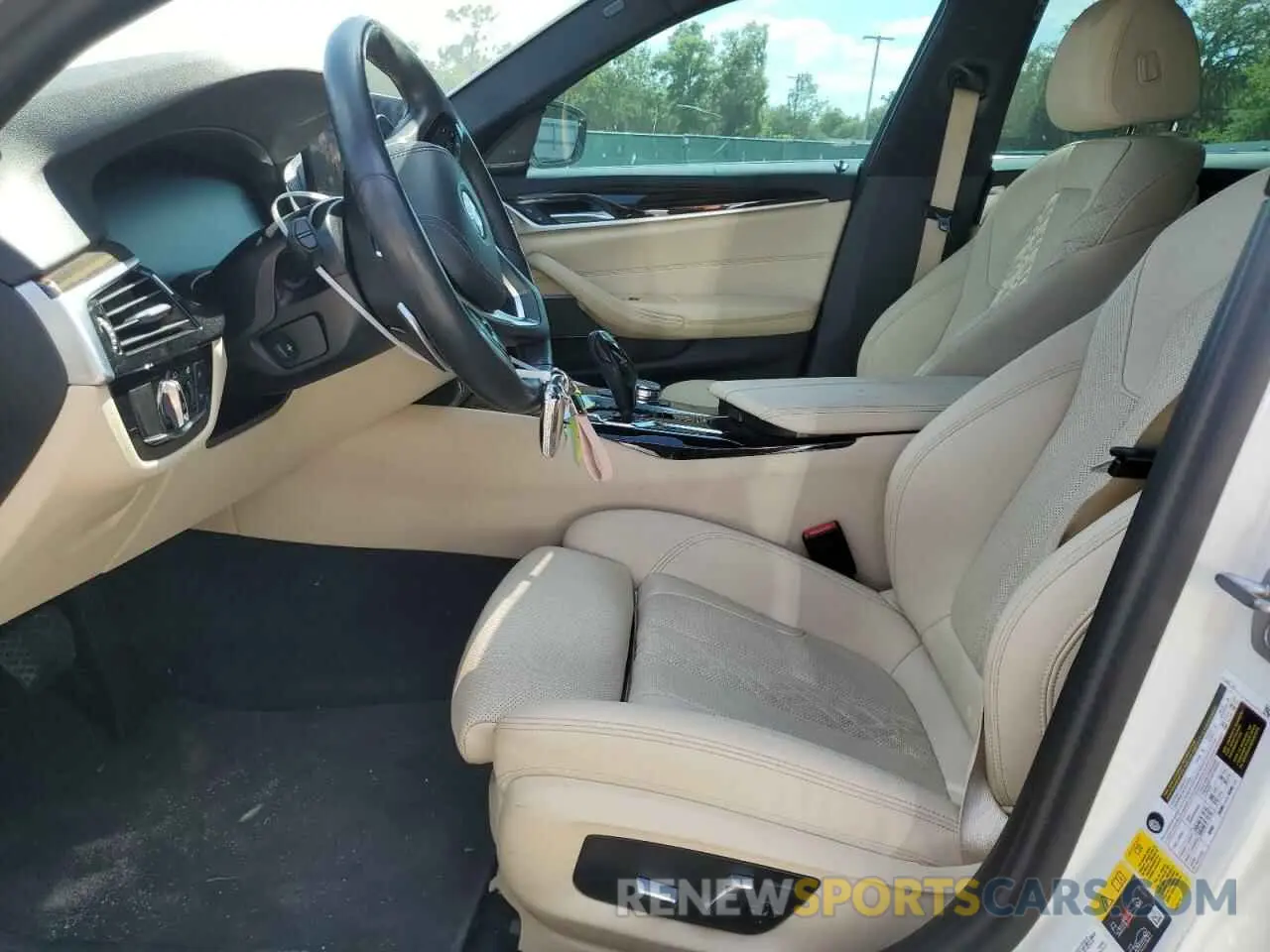 7 fotografías del automóvil dañado WBA13AG03PCL74146 BMW 5 SERIES 2023