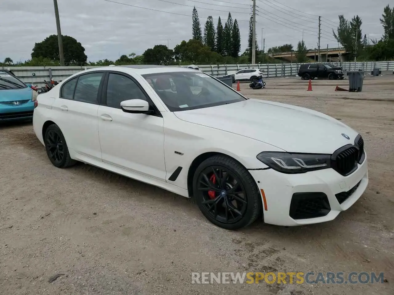 4 fotografías del automóvil dañado WBA13AG05PCL11646 BMW 5 SERIES 2023