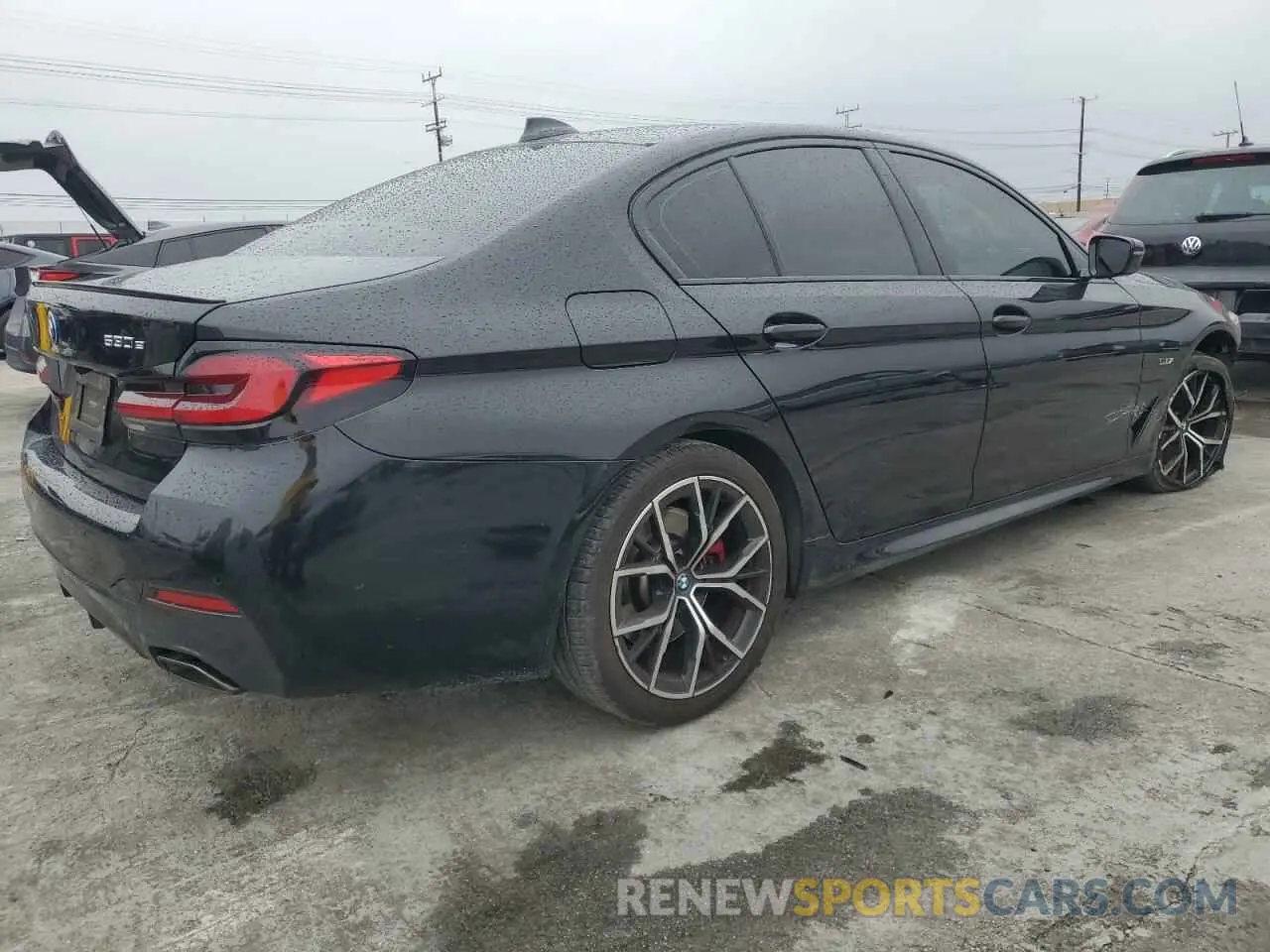 3 fotografías del automóvil dañado WBA13AG05PCM28742 BMW 5 SERIES 2023