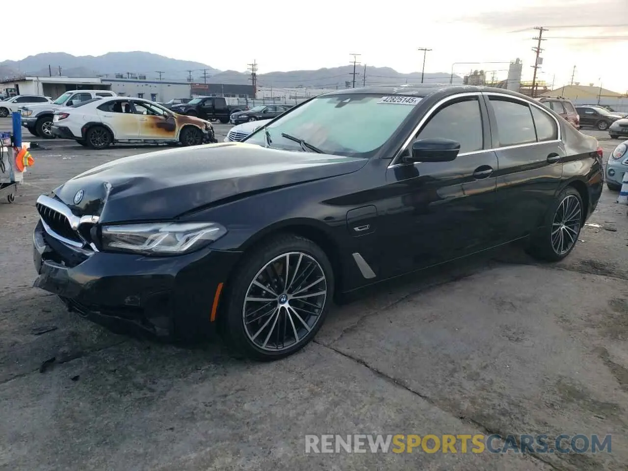 1 fotografías del automóvil dañado WBA13AG05PCM62258 BMW 5 SERIES 2023