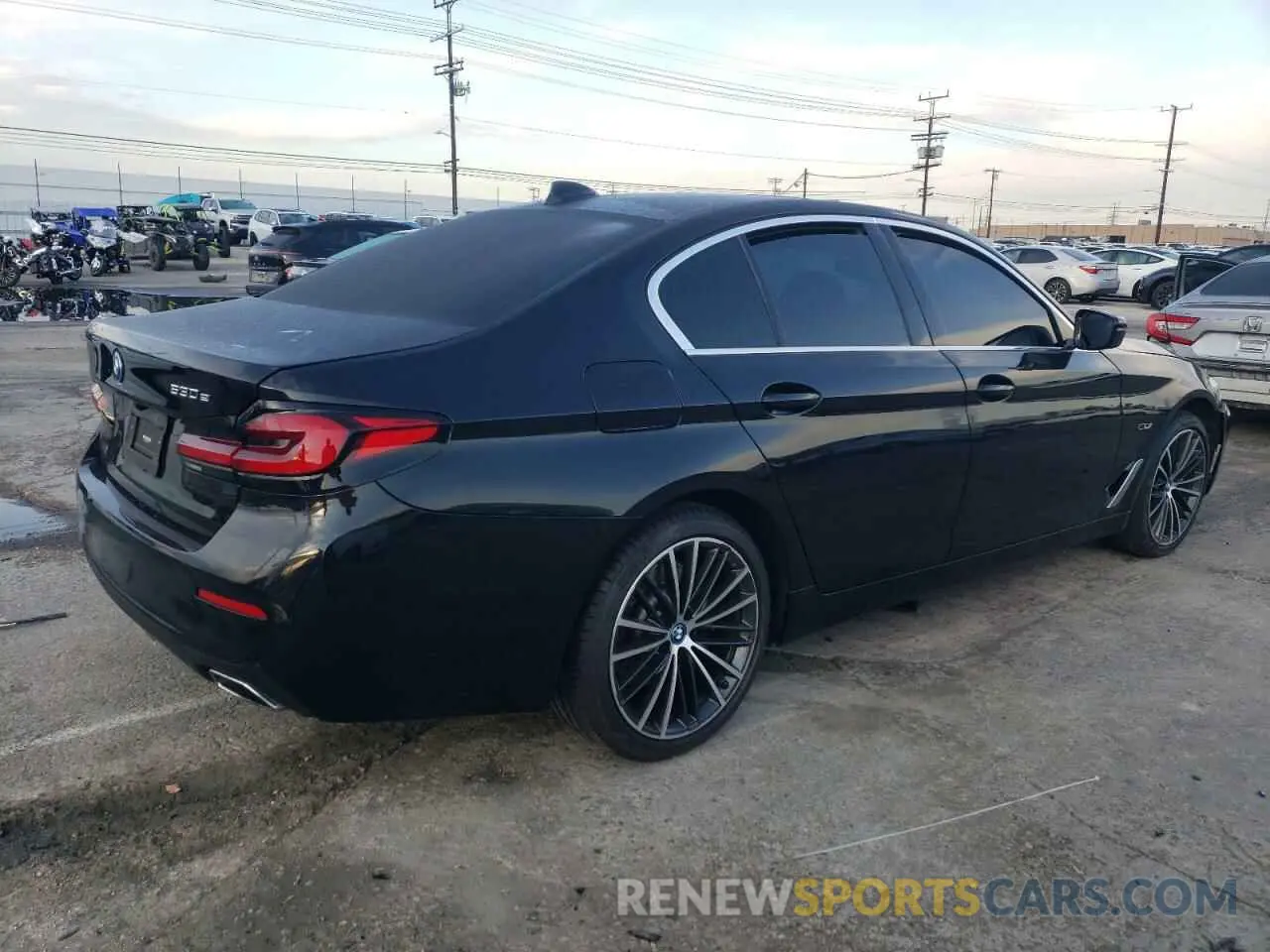 3 fotografías del automóvil dañado WBA13AG05PCM62258 BMW 5 SERIES 2023