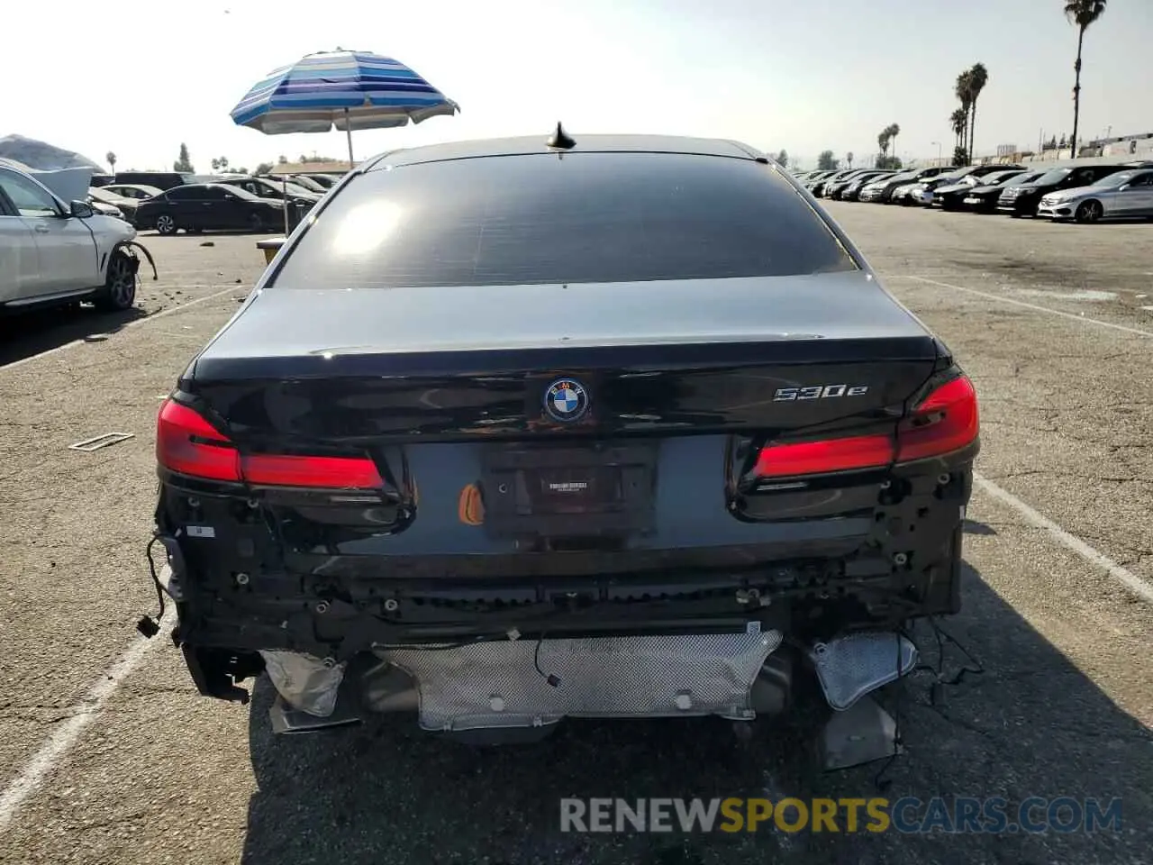 6 fotografías del automóvil dañado WBA13AG0XPCL31570 BMW 5 SERIES 2023