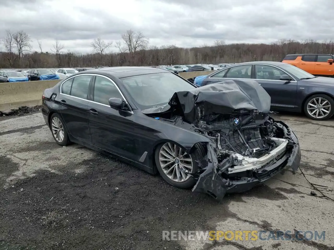 4 fotografías del automóvil dañado WBA13BJ05PCN16611 BMW 5 SERIES 2023